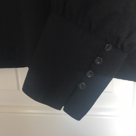 👯‍♀️💃🏻Black Top Bundle💃🏻👯‍♀️ - Picture 7 of 8